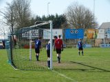 S.K.N.W.K. JO17-1 - Luctor Heinkenszand JO17-2 (comp.) voorjaar seizoen 2021-2022 (49/87)